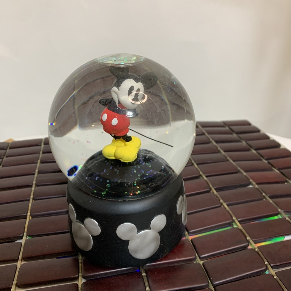 Disney Musical Snow Globe‎ Mickey Mouse "Mickey Mouse March"